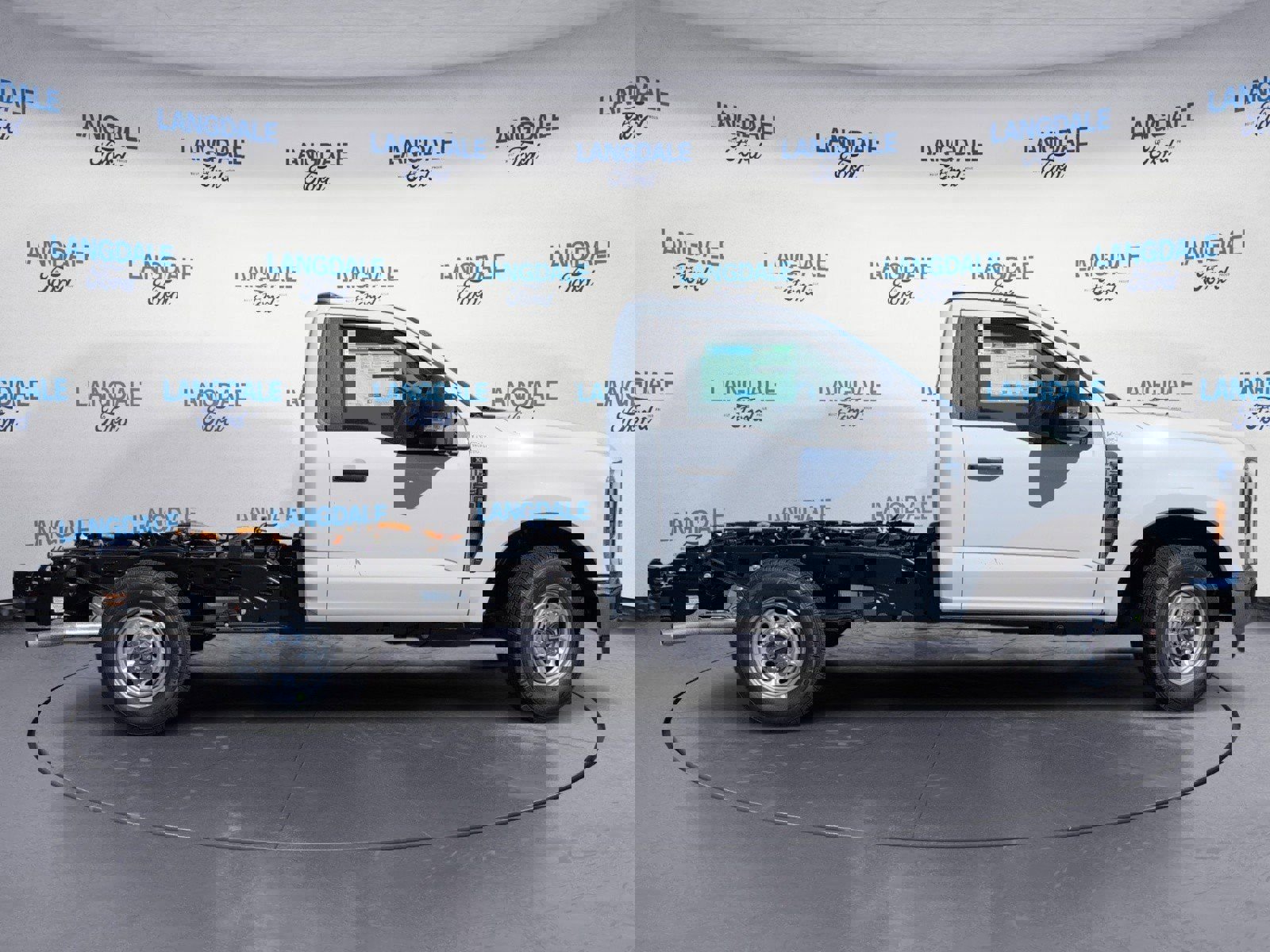 New 2026 Ford F250 XL w/ XL Chrome Package image 3