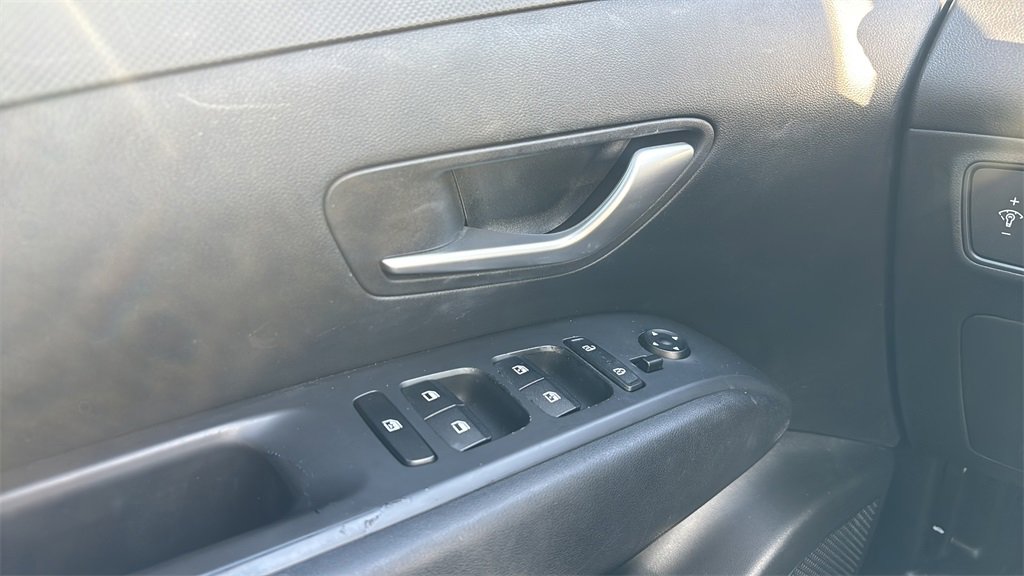 Used 2022 Hyundai Santa Cruz SEL image 17