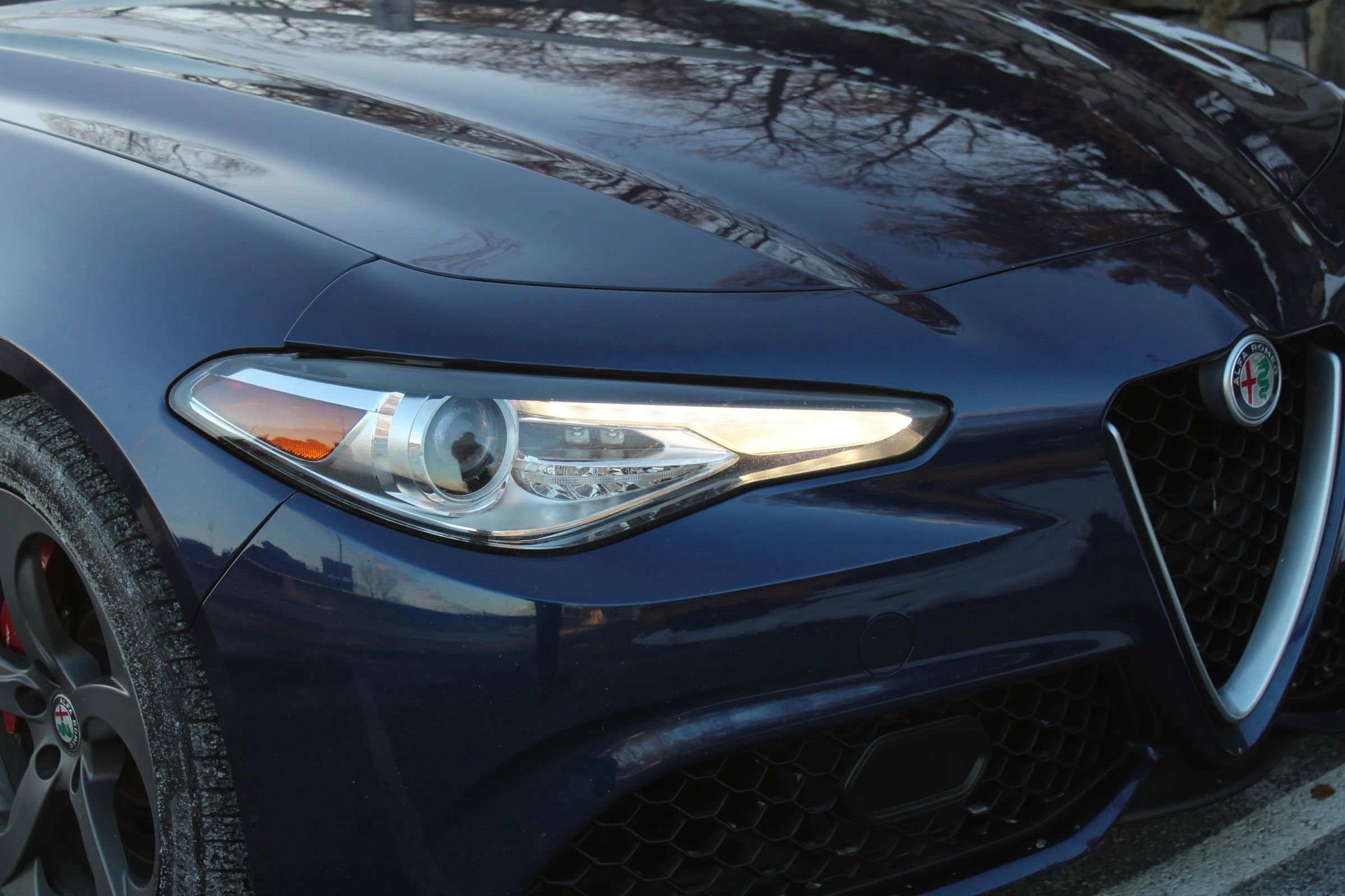 Used 2017 Alfa Romeo Giulia Sedan 4D image 35