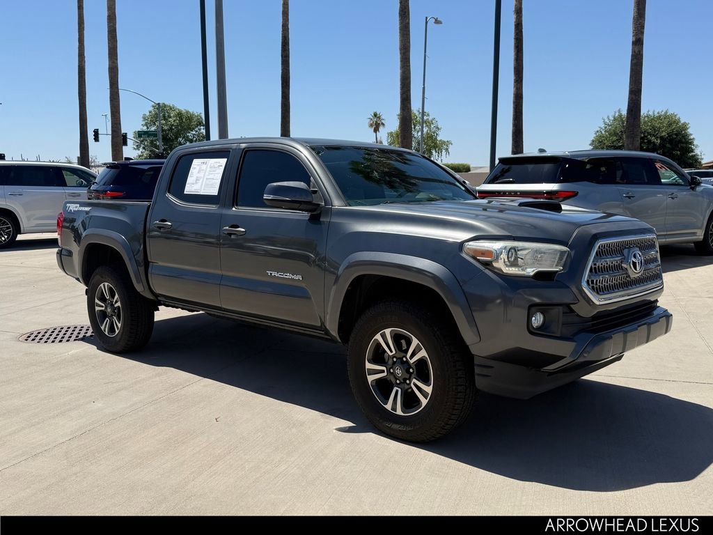 Used 2016 Toyota Tacoma TRD Sport RWD image 9