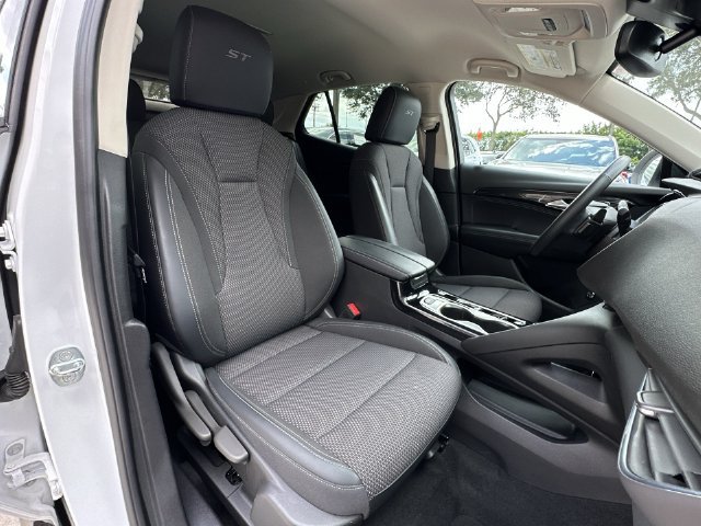 Certified 2023 Buick Envision Preferred FWD image 32