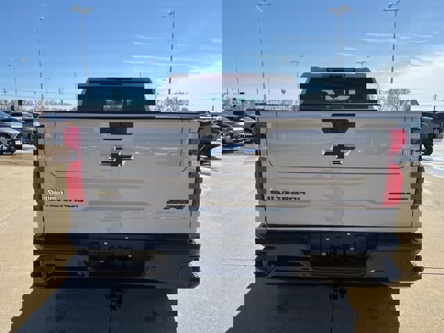 New 2026 Chevrolet Silverado 1500 ZR2 w/ Dark Appearance Package image 4