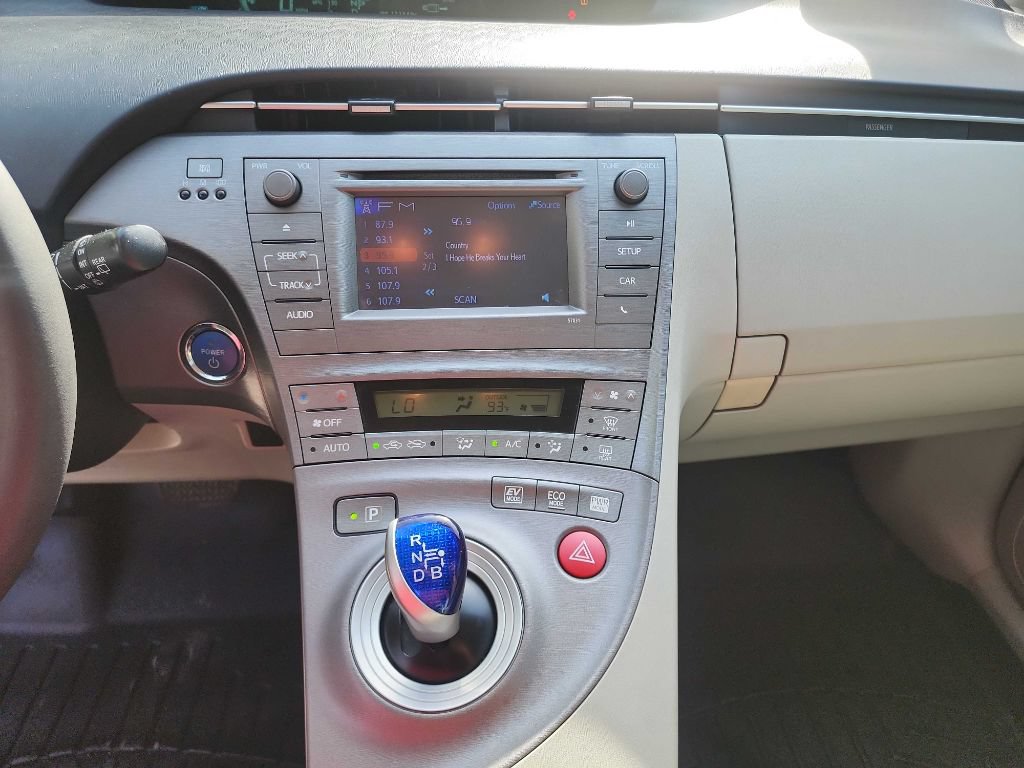 Used 2014 Toyota Prius Two FWD image 19