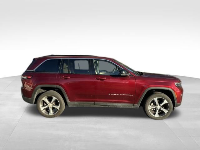 Used 2024 Jeep Grand Cherokee Limited image 9