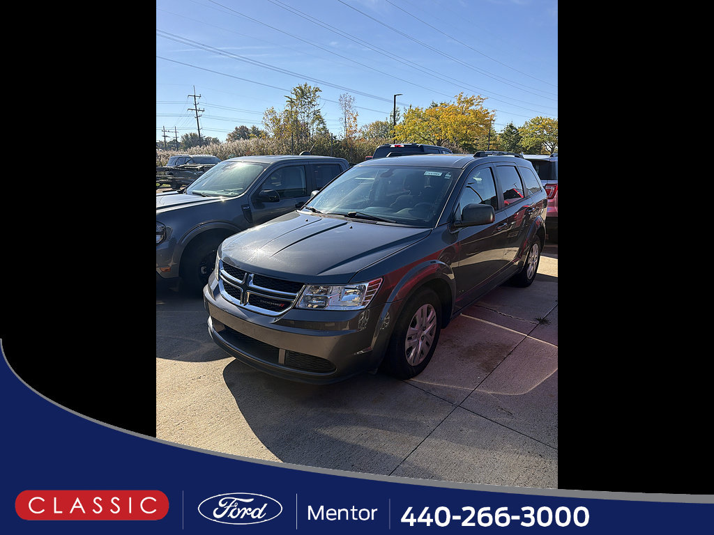 Used 2018 Dodge Journey SE FWD image 1