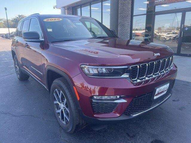 New 2025 Jeep Grand Cherokee Limited w/ Trailer Tow Package