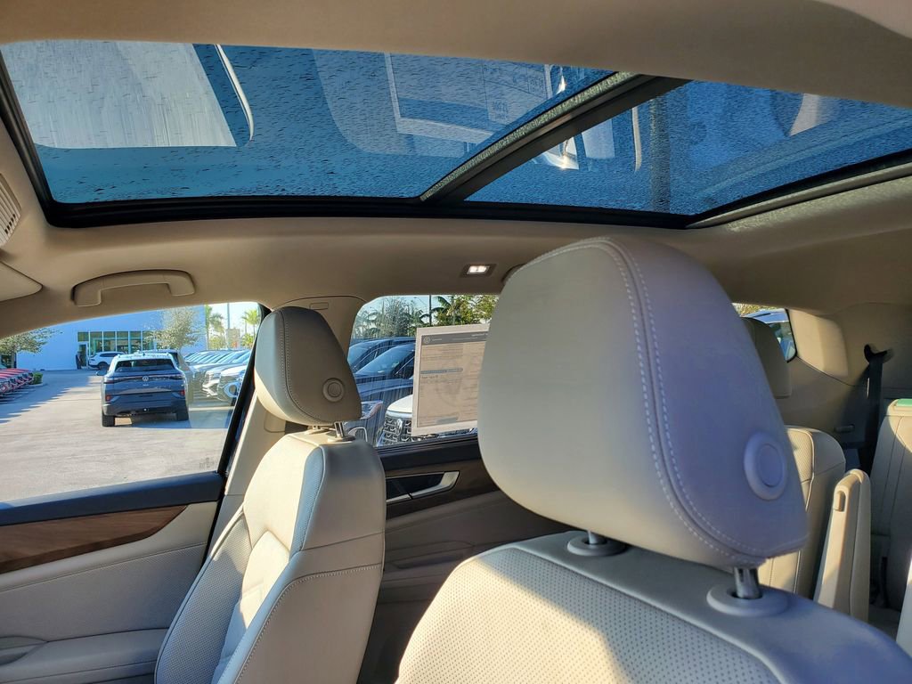 New 2026 Volkswagen Atlas SE image 8