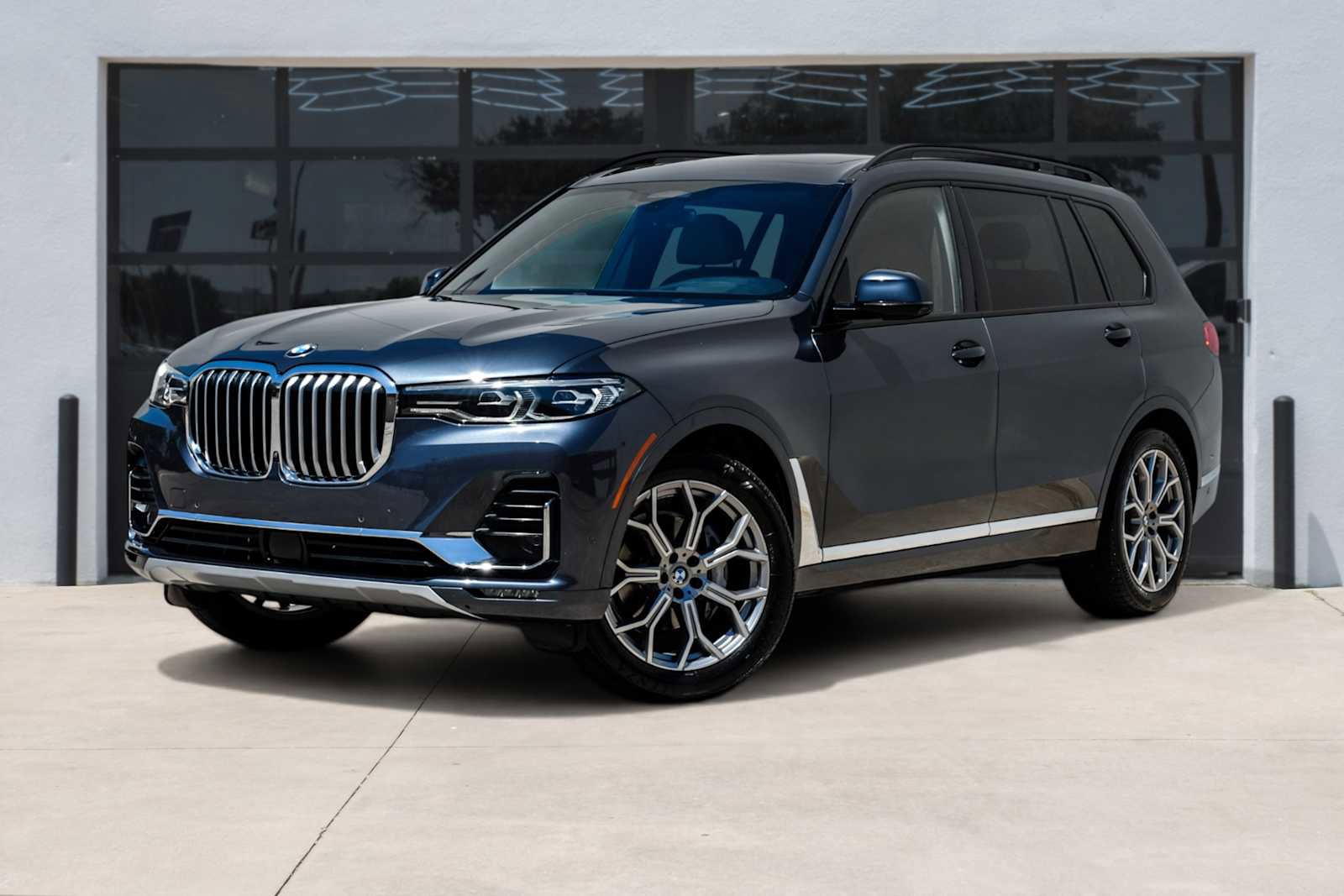 Used 2022 BMW X7 xDrive40i w/ Premium Package