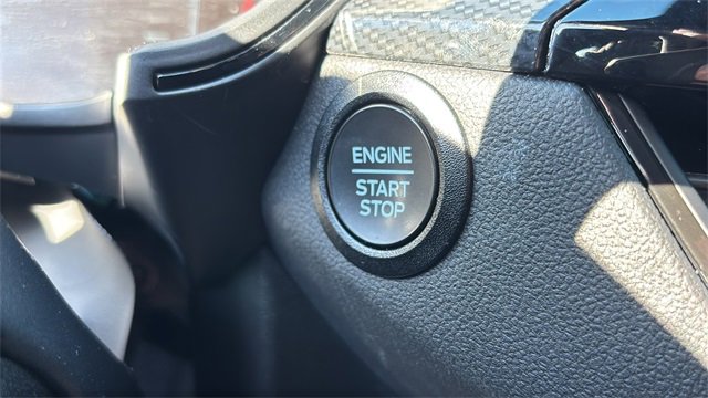 Used 2024 Ford Escape ST-Line image 12