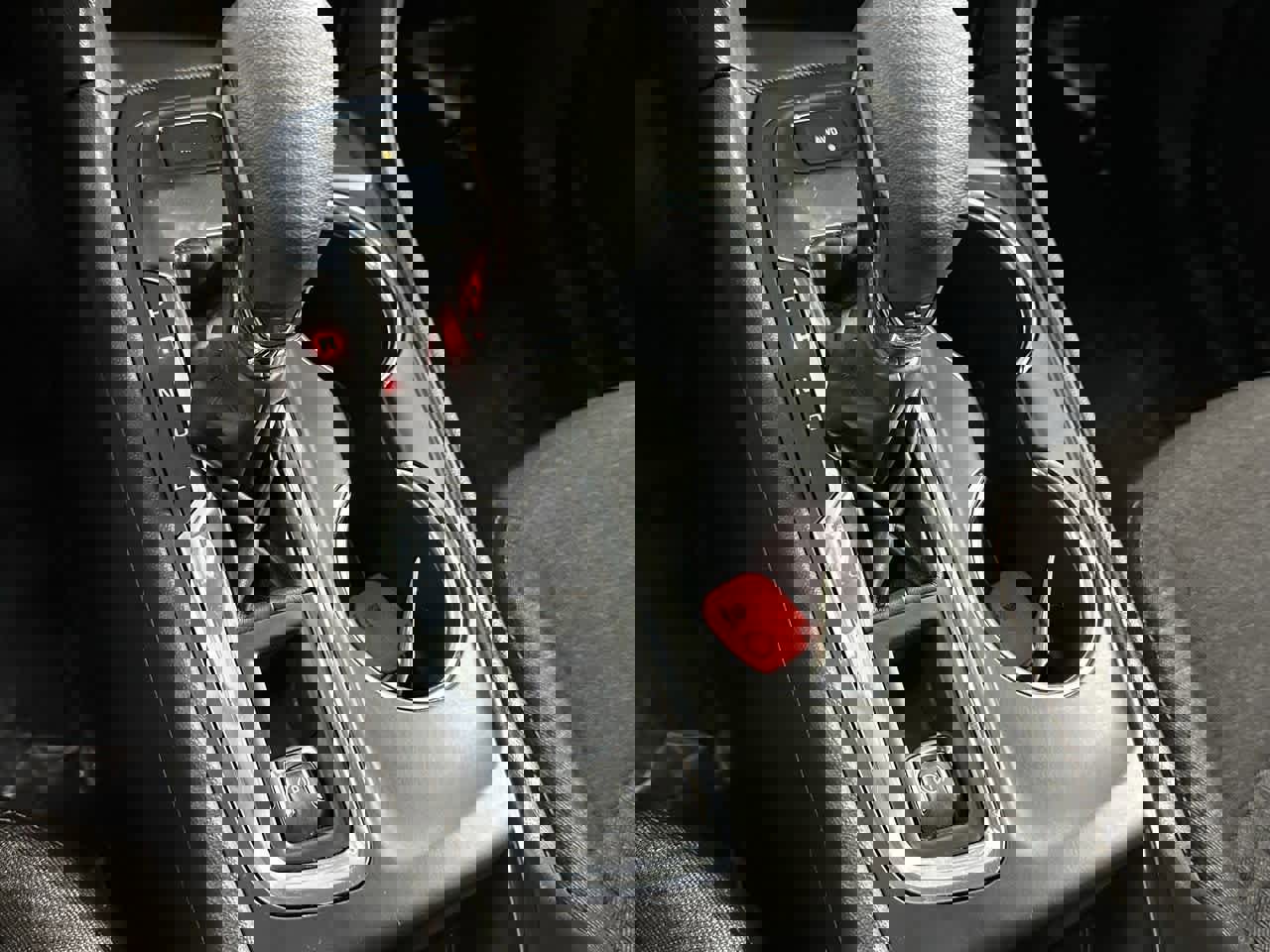 Used 2023 Chevrolet Equinox LT w/ LPO, Floor Liner Package image 24