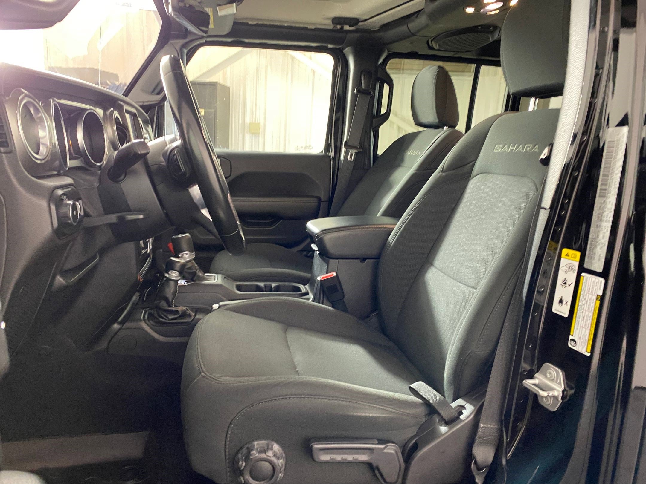 Used 2020 Jeep Wrangler Unlimited Sahara image 5