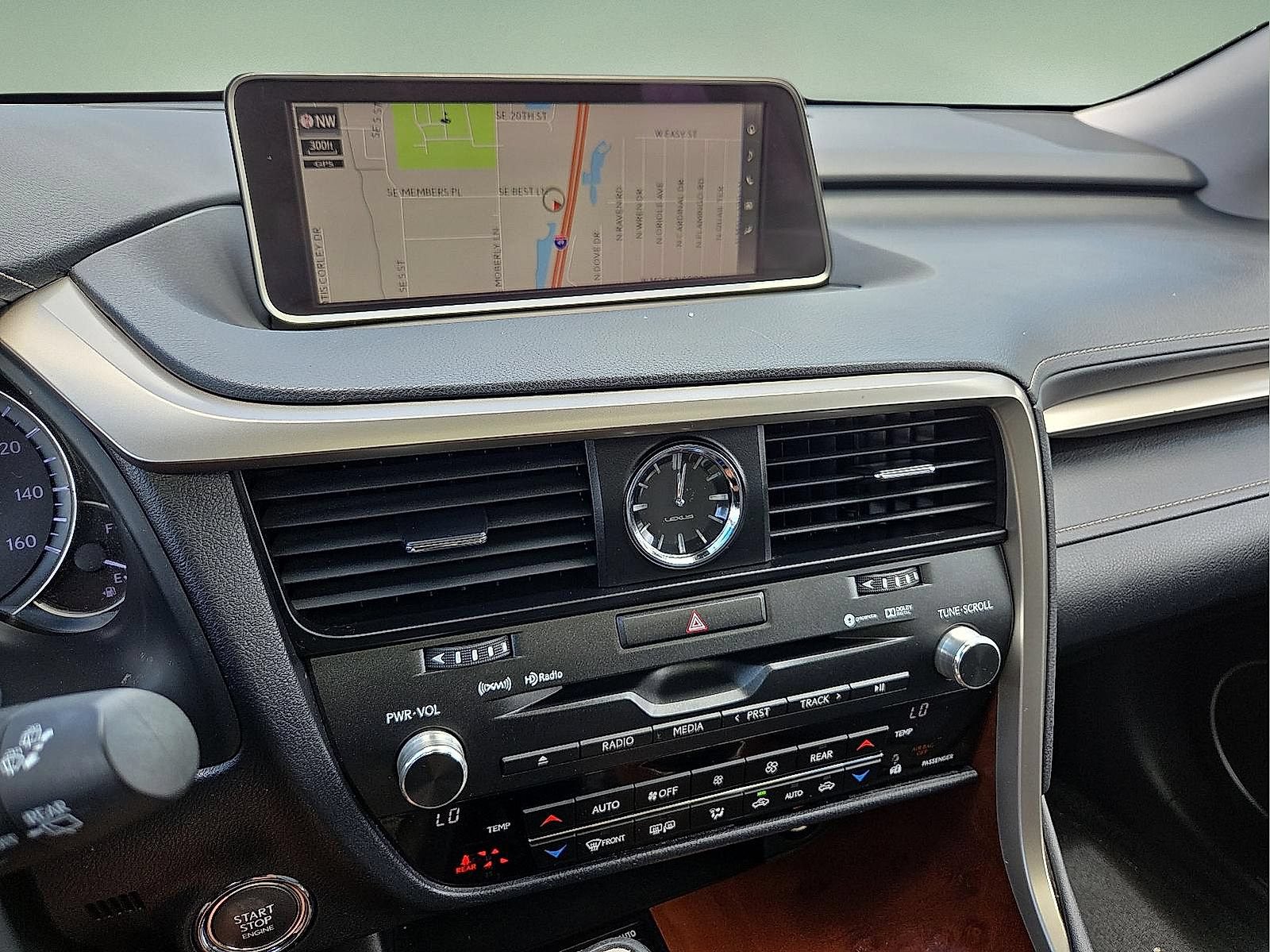 Used 2019 Lexus RX 350L FWD image 7