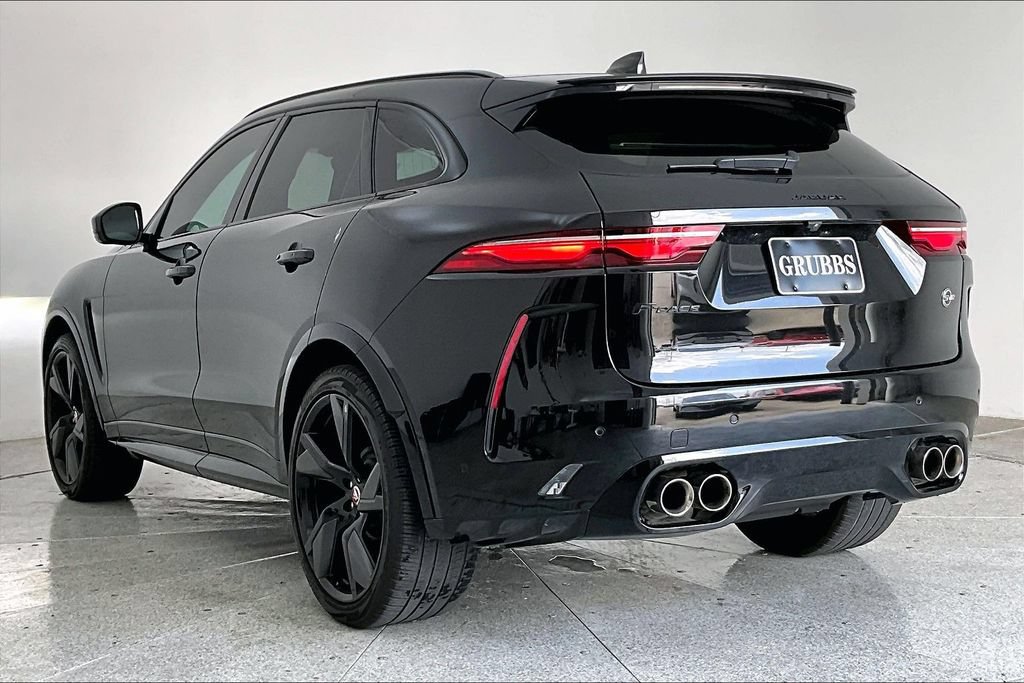 Used 2023 Jaguar F-PACE SVR AWD/4WD image 14