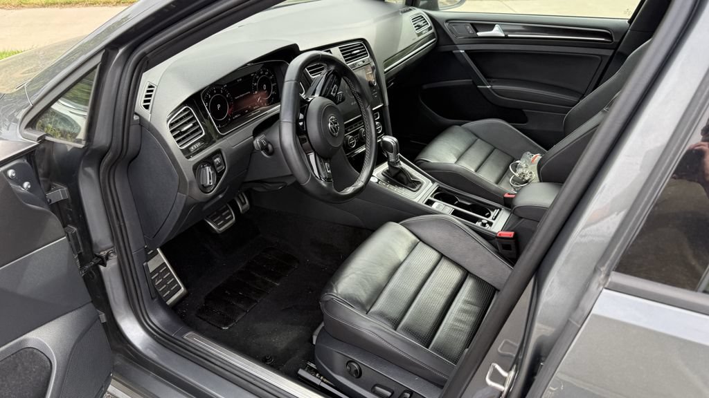 Used 2019 Volkswagen Golf R 4-Door AWD/4WD image 3