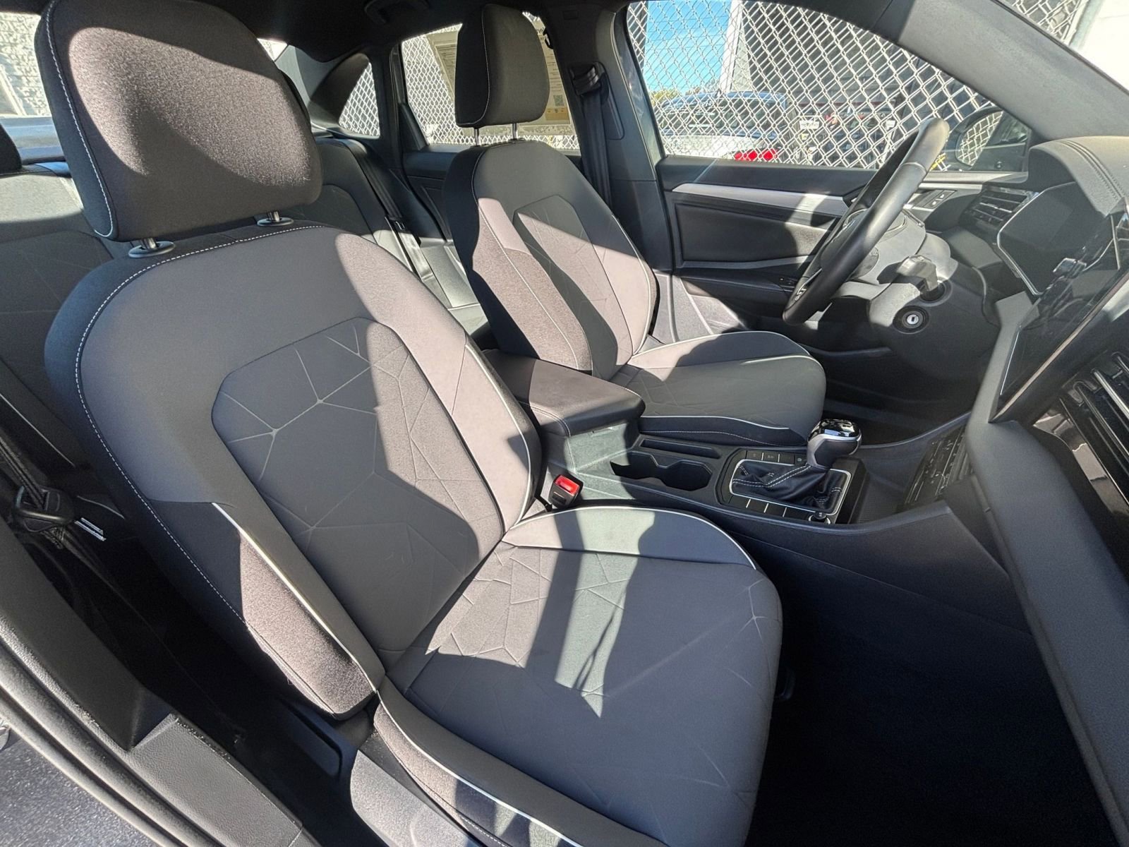 Used 2025 Volkswagen Jetta Sport image 36