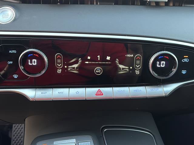 Used 2025 Genesis GV70 2.5T image 26