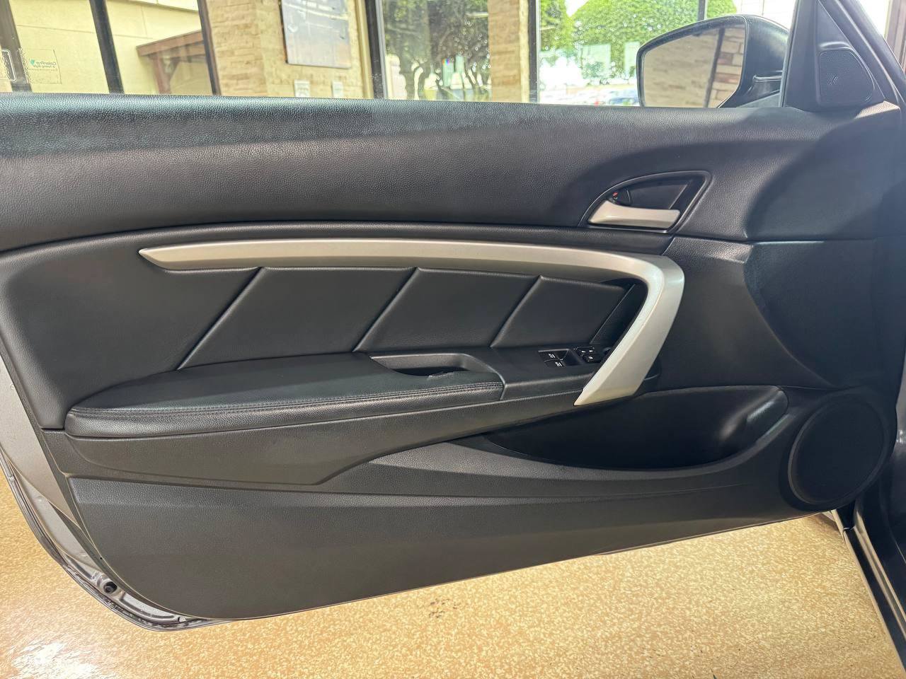 Used 2011 Honda Accord EX-L image 13