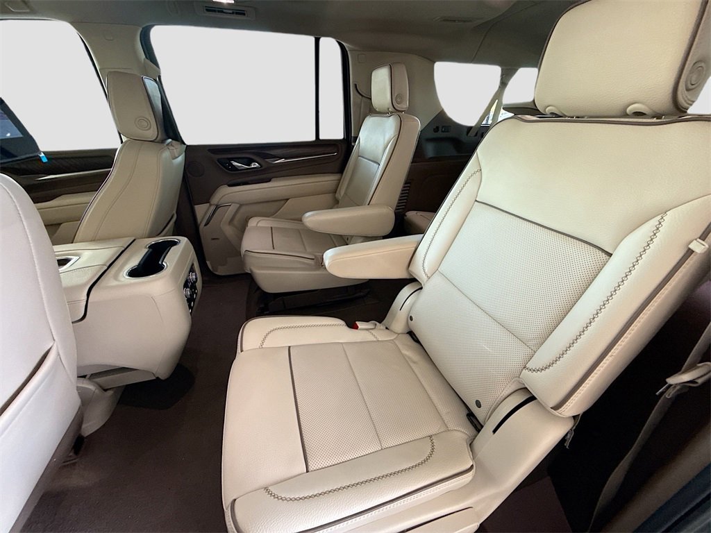 Used 2024 GMC Yukon XL Denali w/ Advanced Technology Package image 22
