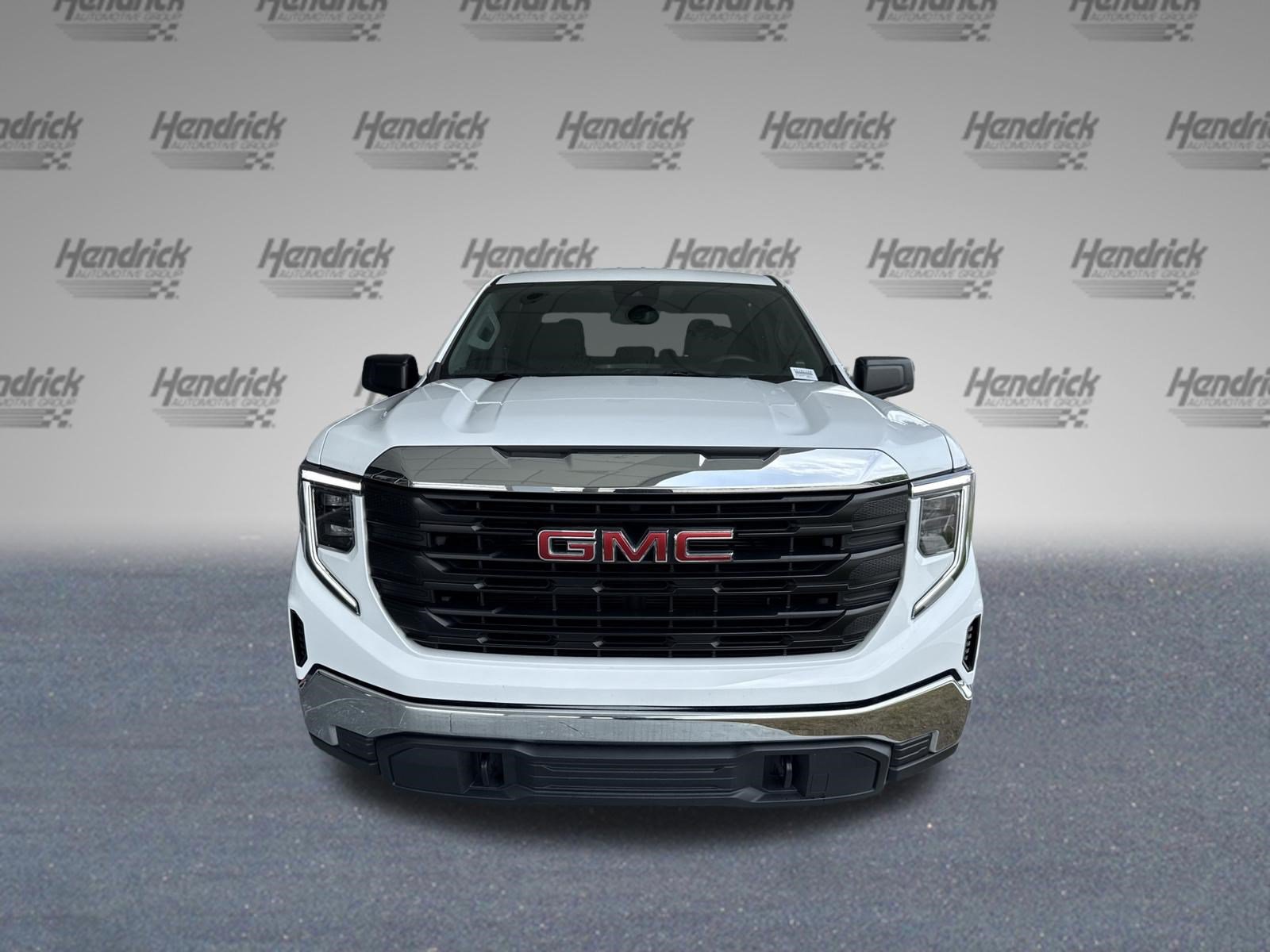 Used 2023 GMC Sierra 1500 Pro w/ Pro Value Package AWD/4WD image 3