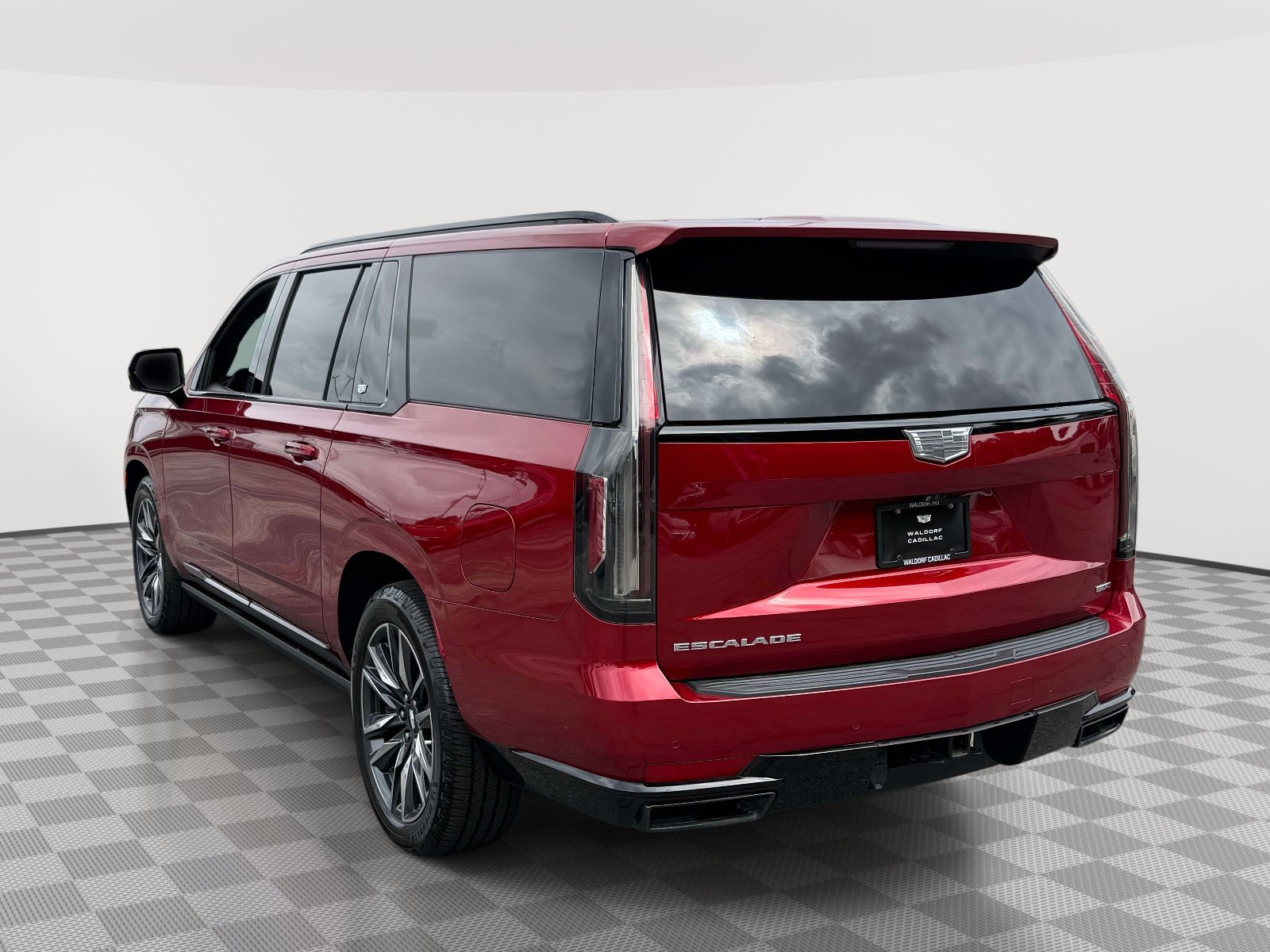 Used 2022 Cadillac Escalade ESV Sport Platinum AWD/4WD image 4
