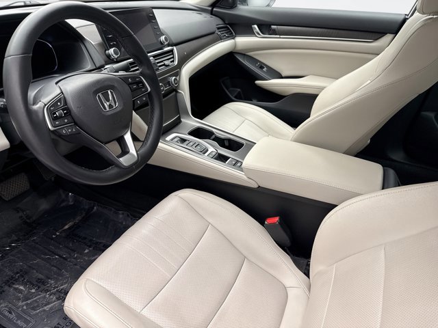 Used 2020 Honda Accord Touring image 10