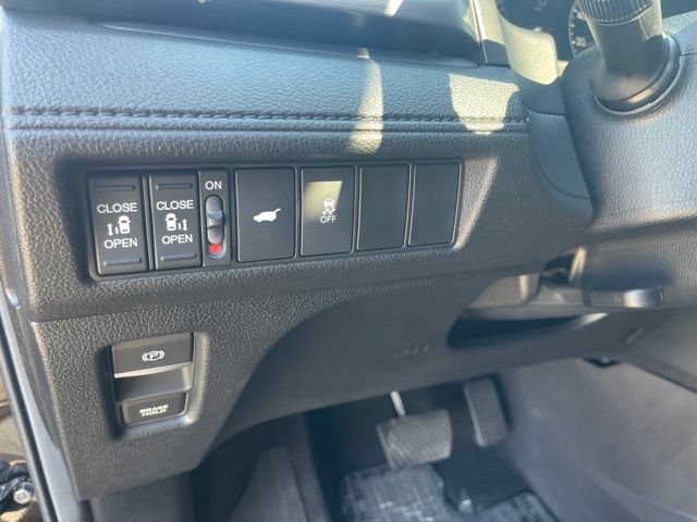 Used 2025 Honda Odyssey EX-L image 18