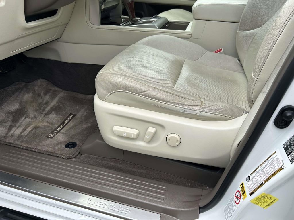 Used 2017 Lexus GX 460 Premium w/ Premium Package image 20