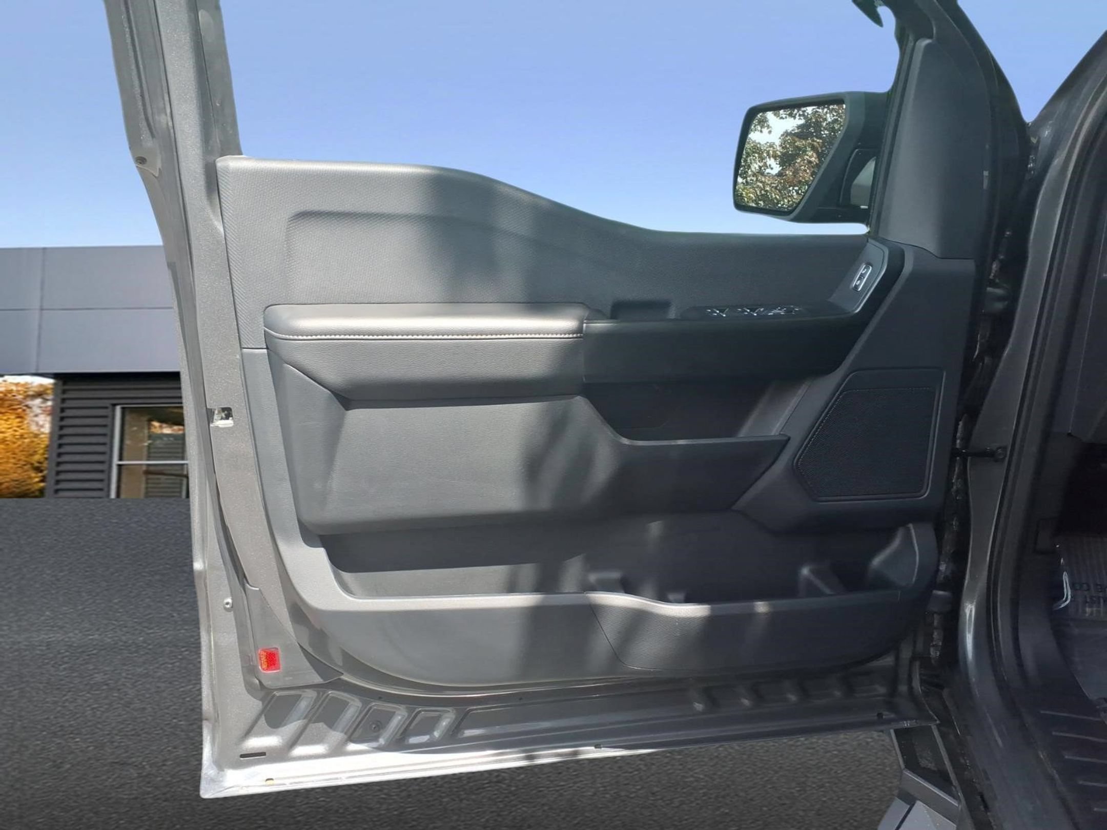 Used 2025 Ford F150 STX AWD/4WD image 16