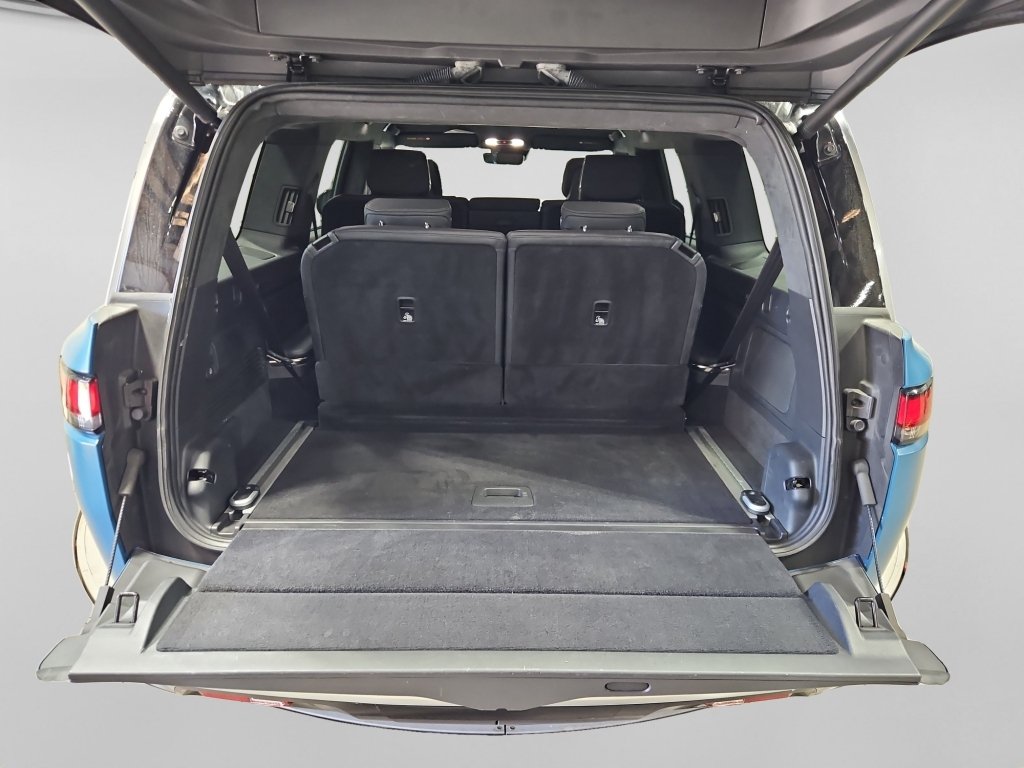 Used 2023 Rivian R1S Adventure AWD/4WD image 27