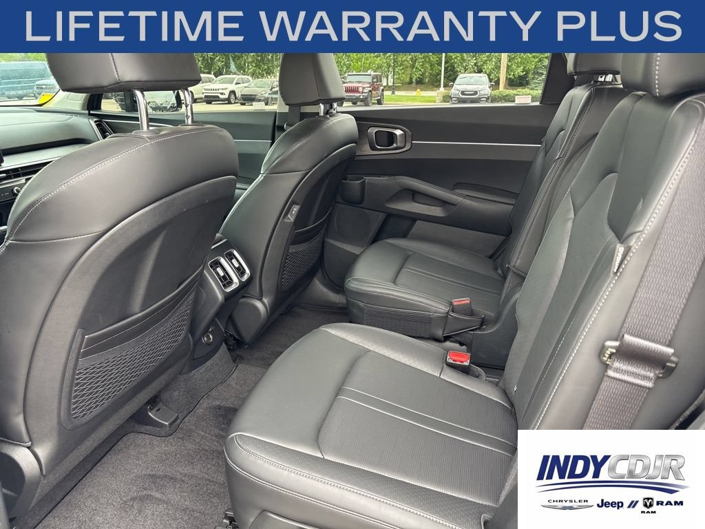 Used 2025 Kia Sorento X-Line EX AWD/4WD image 9