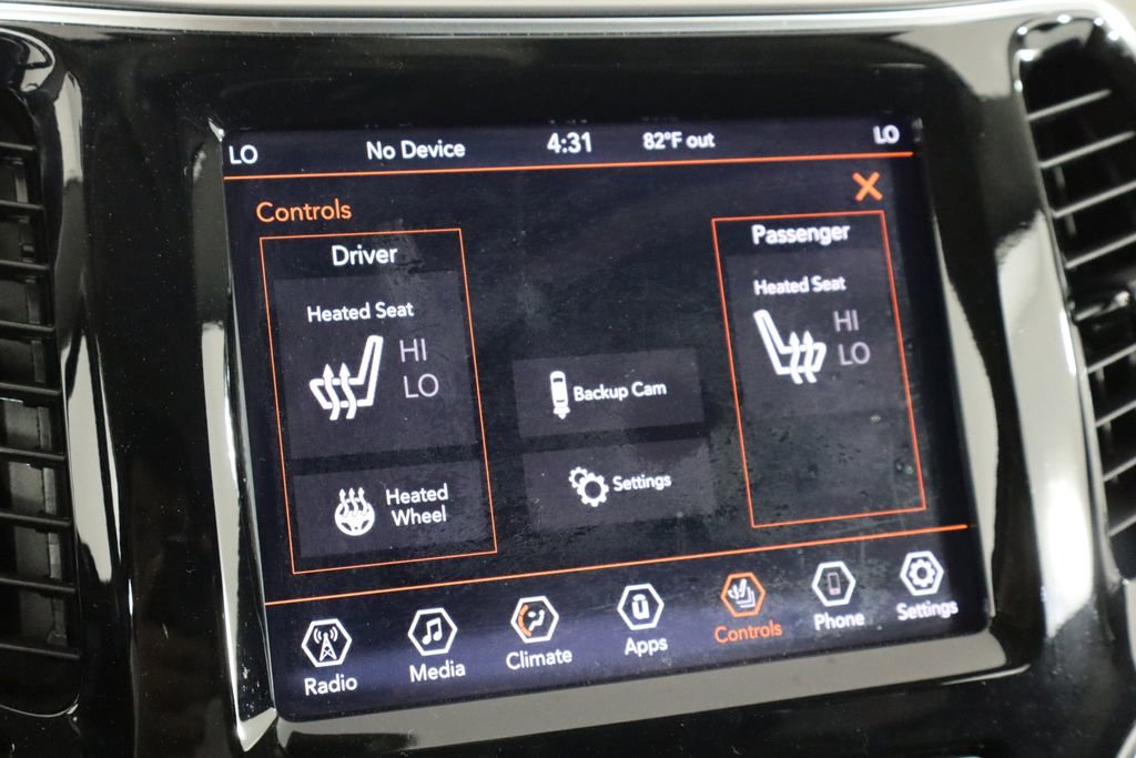 Used 2019 Jeep Cherokee Limited image 34