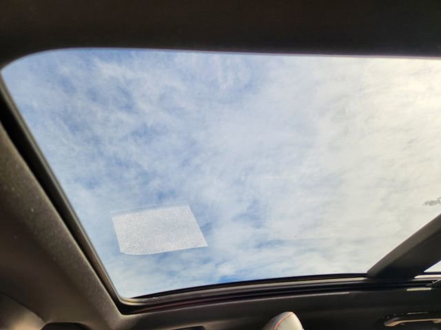 Certified 2024 Ford Edge ST-Line w/ Class II Trailer Tow Package image 26