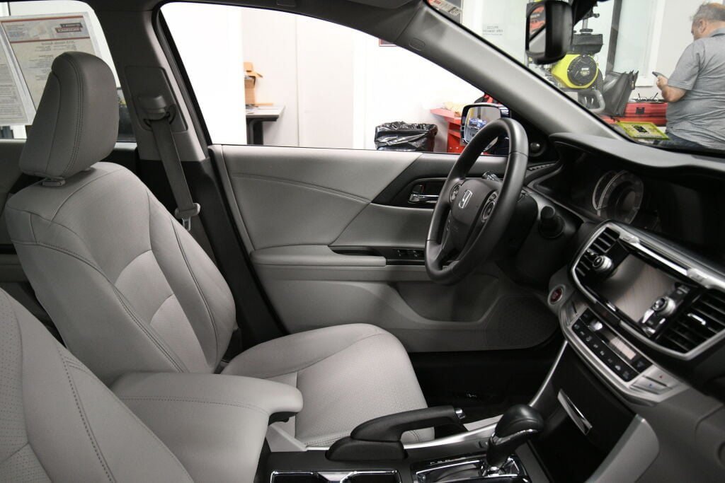 Used 2024 Subaru Crosstrek 2.0i Premium AWD/4WD image 31