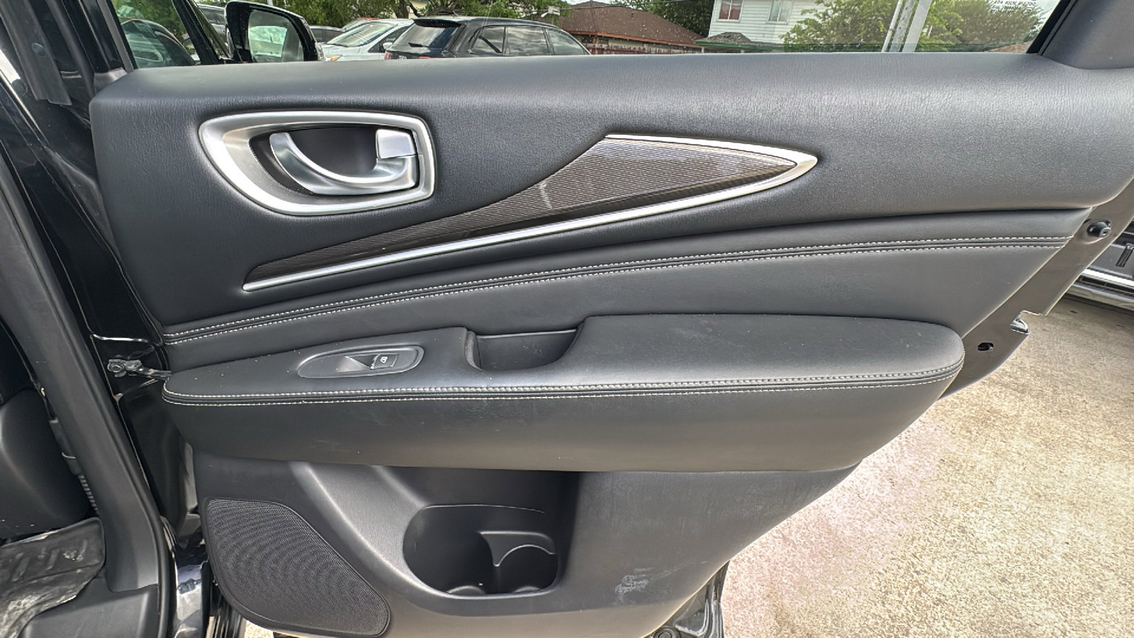 Used 2016 INFINITI QX60 AWD w/ Premium Plus Package image 28