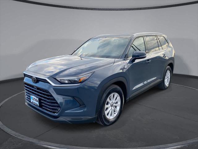 Certified 2025 Toyota Grand Highlander AWD image 1