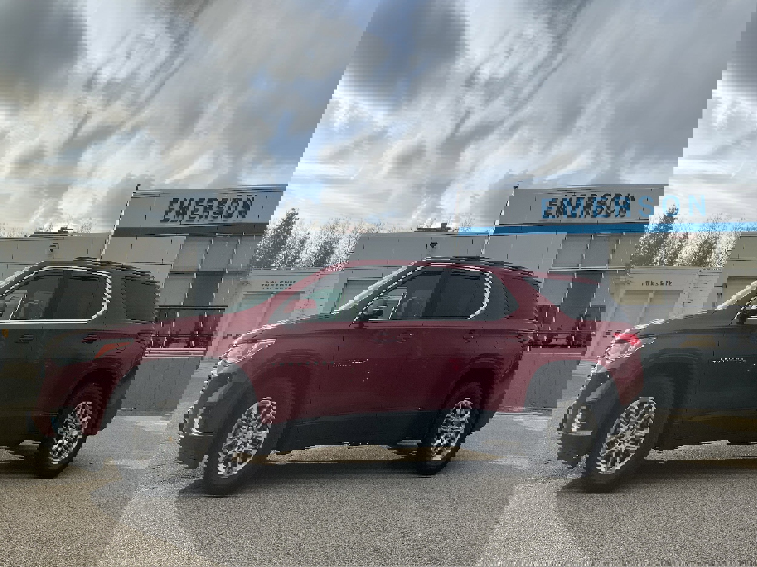 Certified 2020 Chevrolet Traverse LT image 3