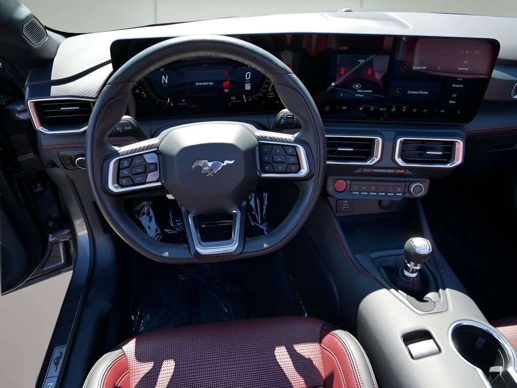 Used 2025 Ford Mustang GT Premium RWD image 13