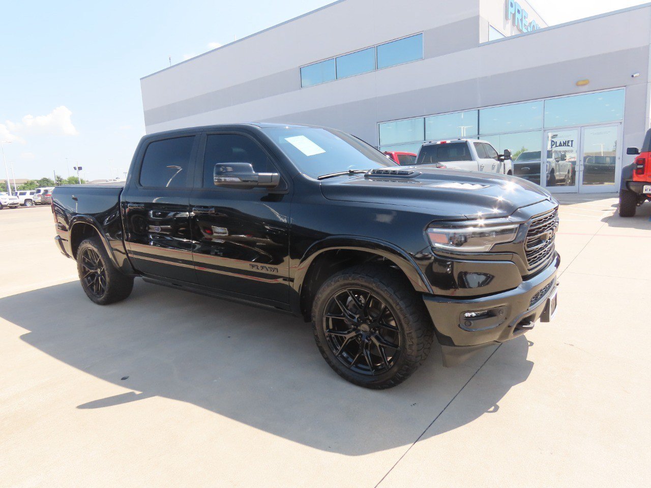 Used 2023 RAM 1500 Limited w/ Night Edition AWD/4WD image 7