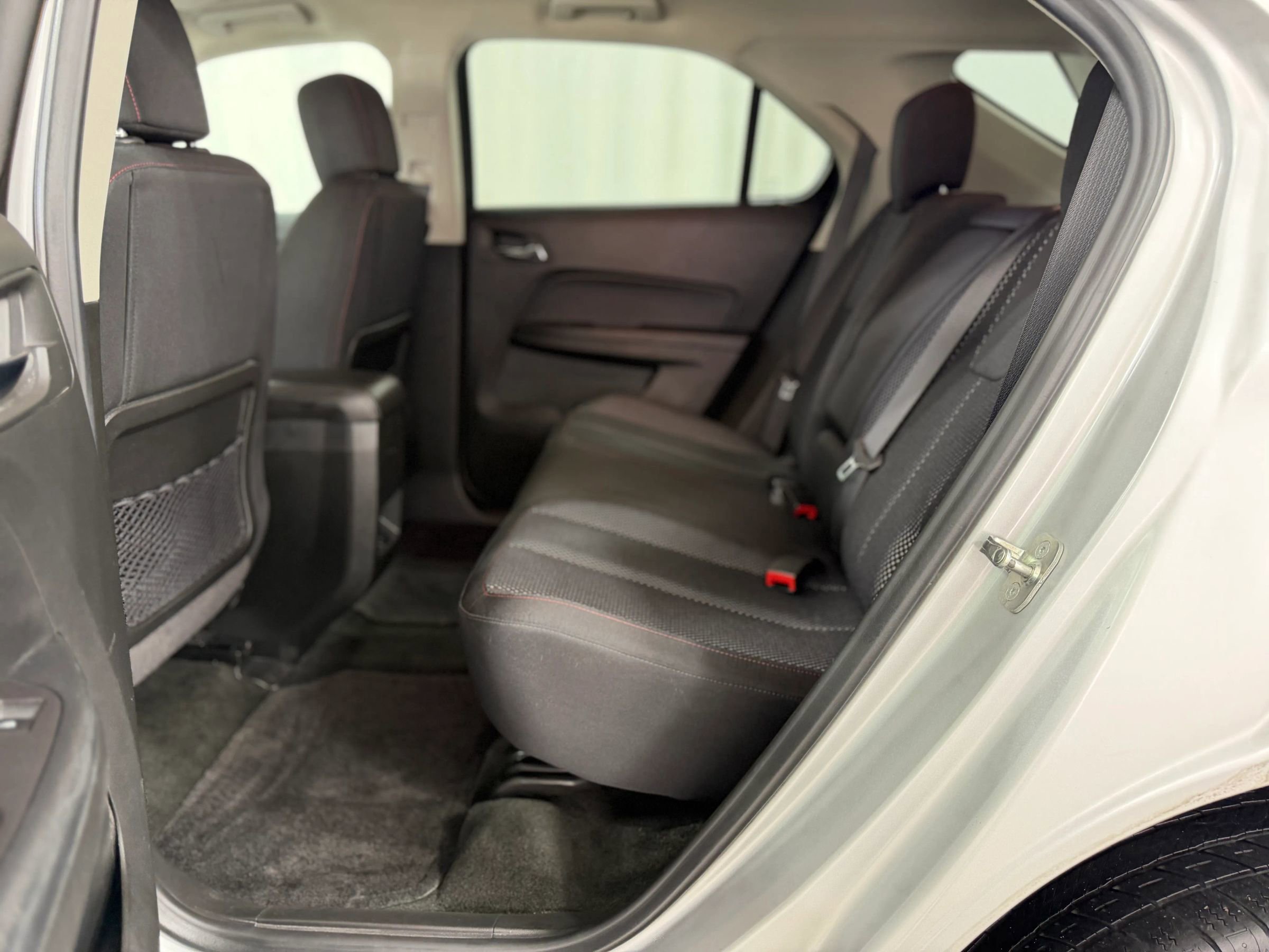 Used 2016 Chevrolet Equinox LT w/ Convenience Package image 35