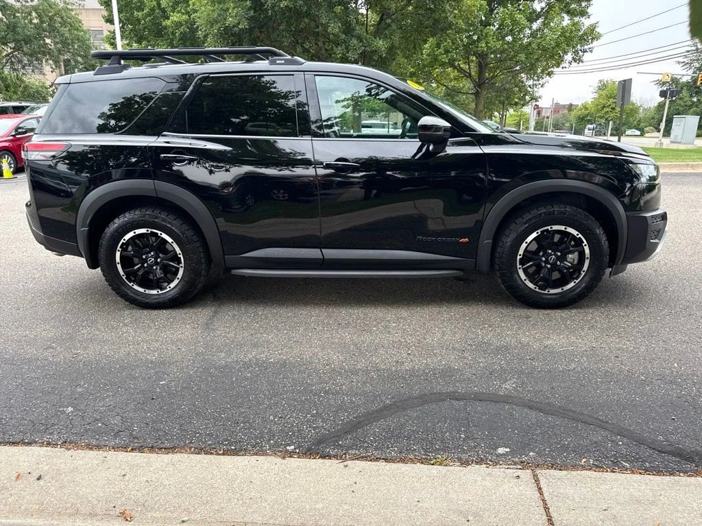 Used 2025 Nissan Pathfinder Rock Creek AWD/4WD image 7