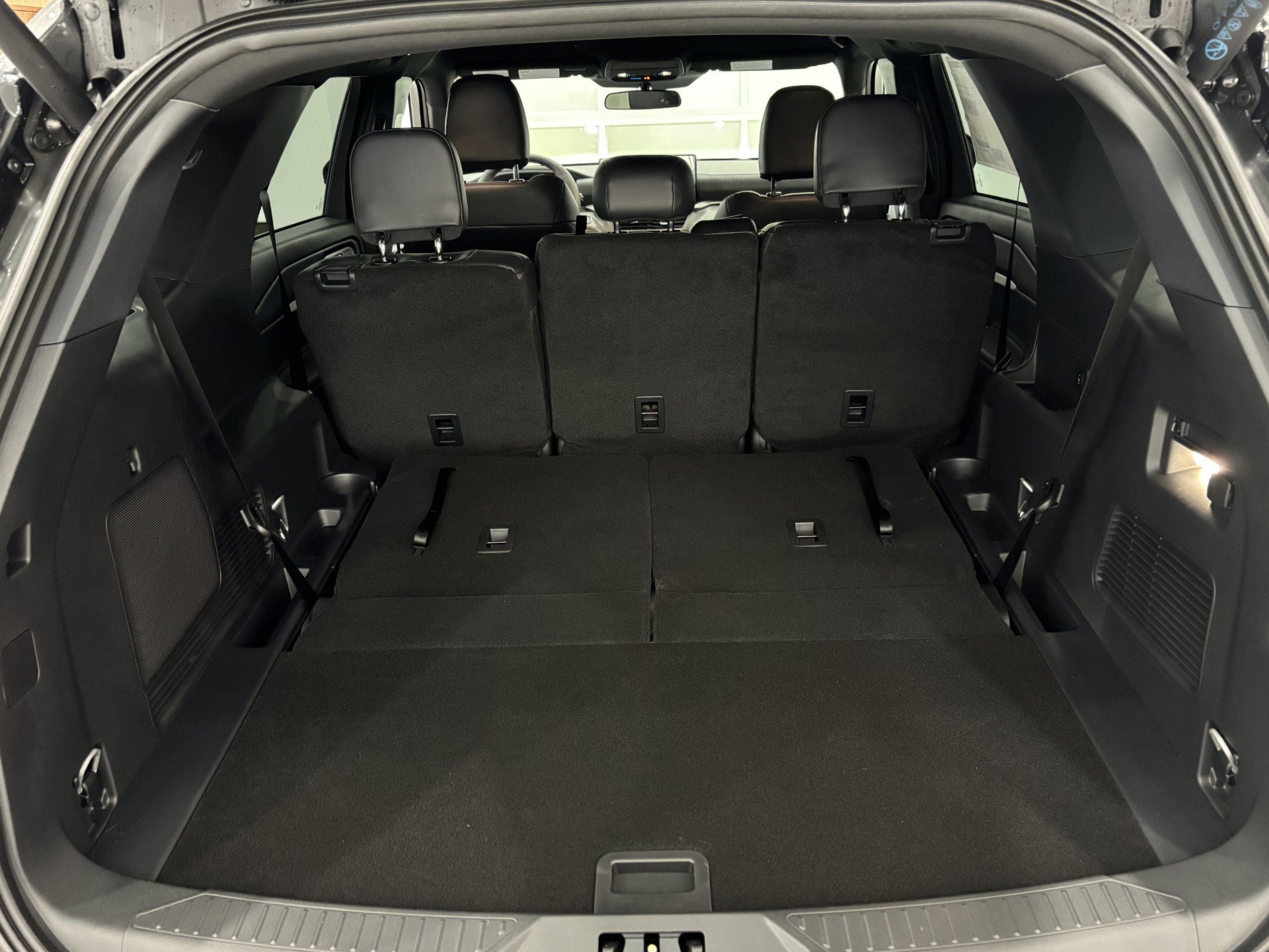 New 2026 Ford Explorer ST-Line image 17