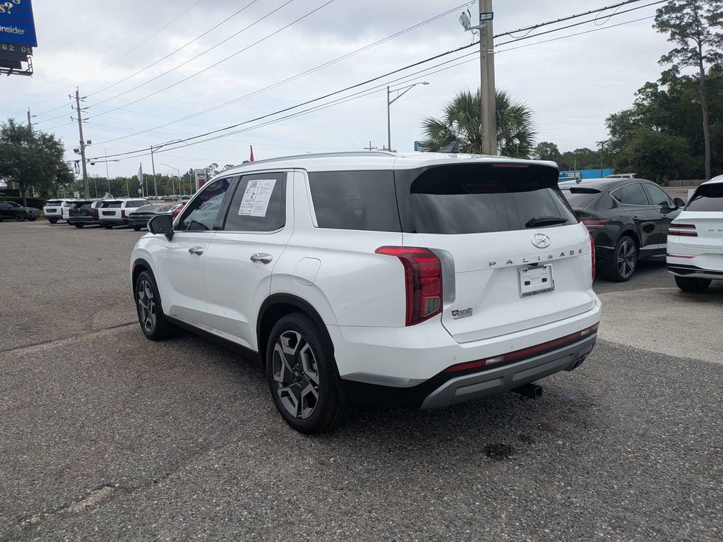 Used 2024 Hyundai Palisade Limited FWD image 5