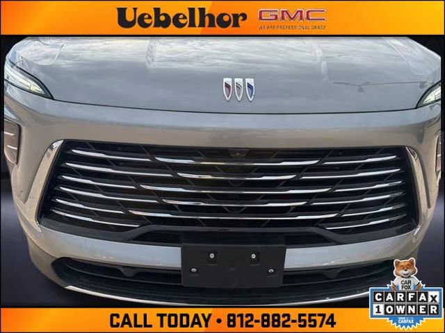 Used 2025 Buick Enclave Preferred FWD image 14
