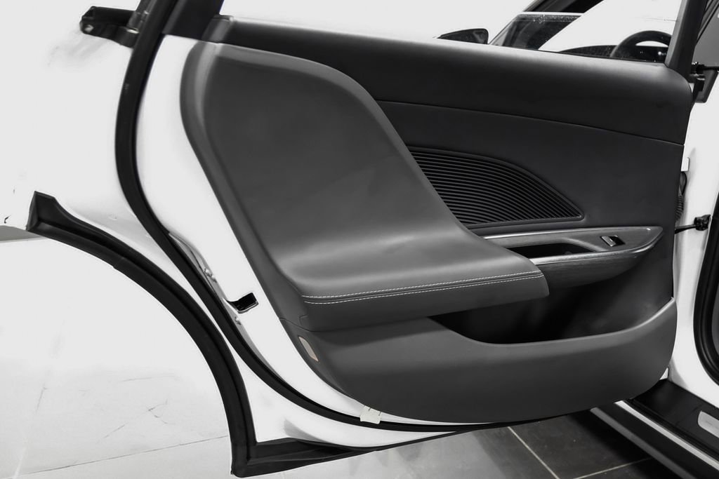 Used 2022 Lucid Air Grand Touring image 40