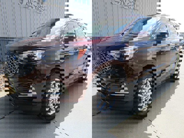 Used 2024 Ford Edge SEL image 1