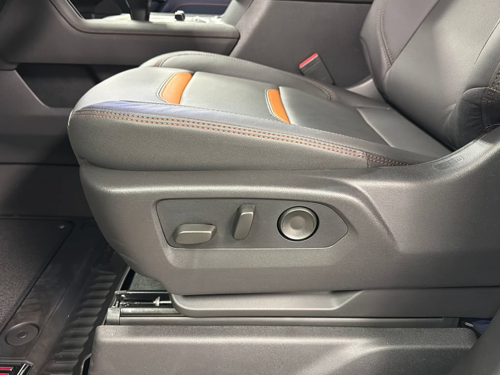 New 2026 GMC Sierra 1500 AT4 w/ AT4 Premium Package AWD/4WD image 25