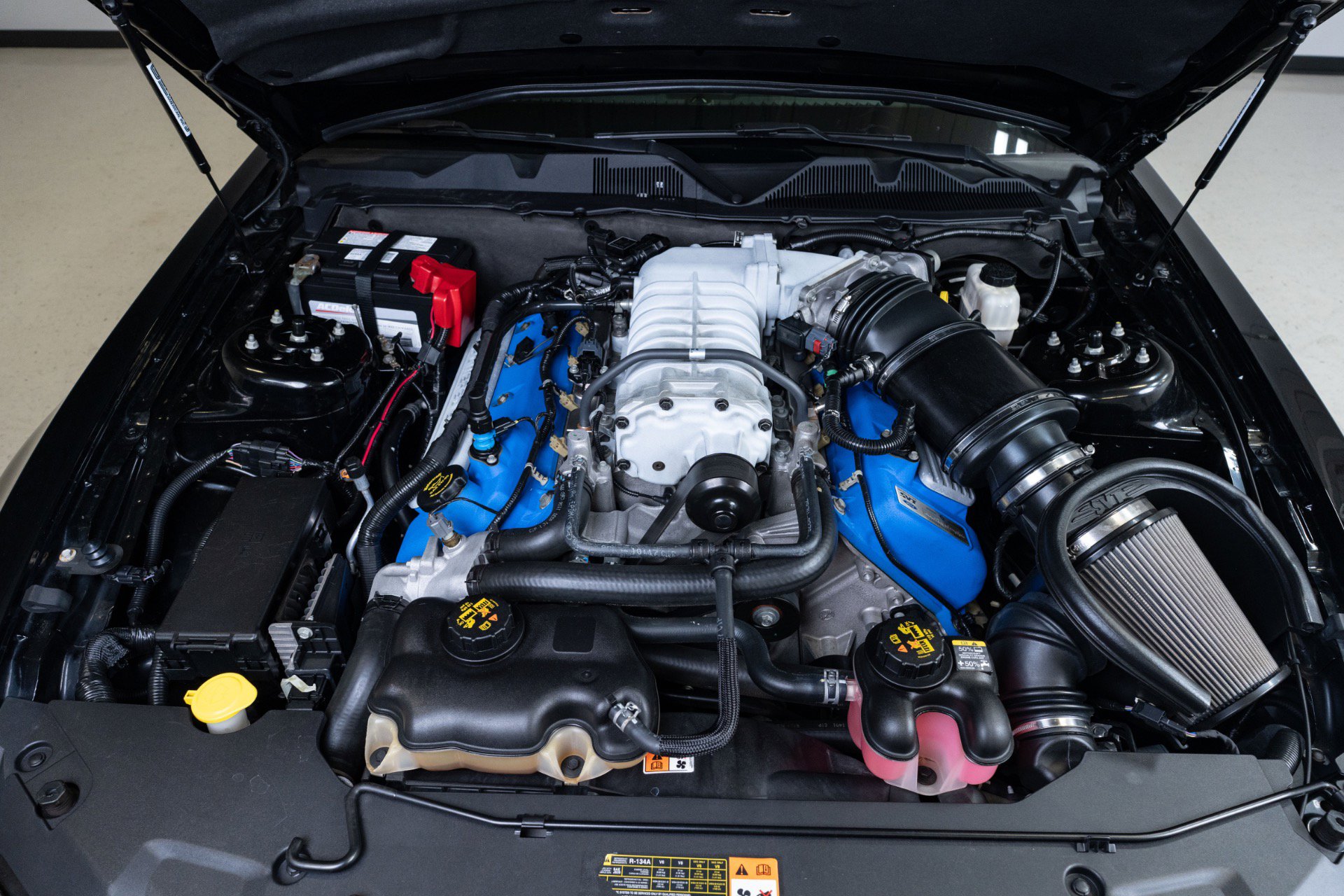 Used 2012 Ford Mustang Shelby GT500 w/ SVT Performance Pkg RWD image 30