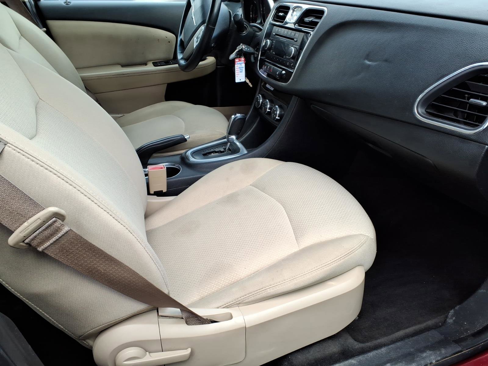 Used 2013 Chrysler 200 Touring w/ Cold Weather Group image 7