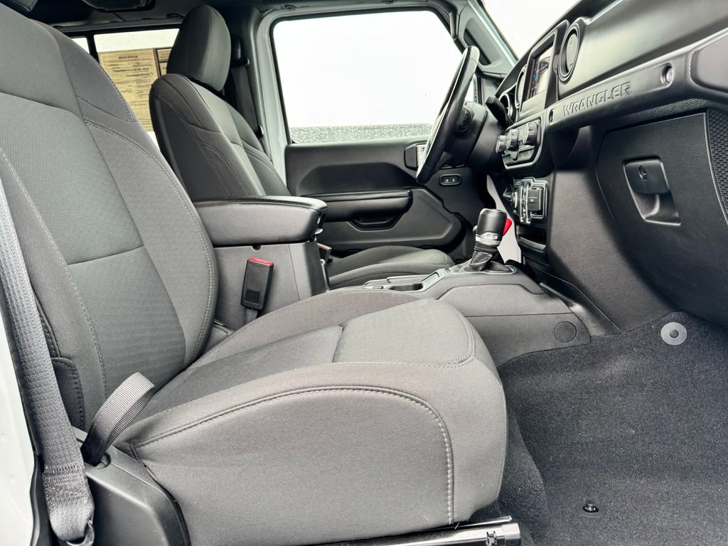 Used 2021 Jeep Wrangler Unlimited Sport AWD/4WD image 10