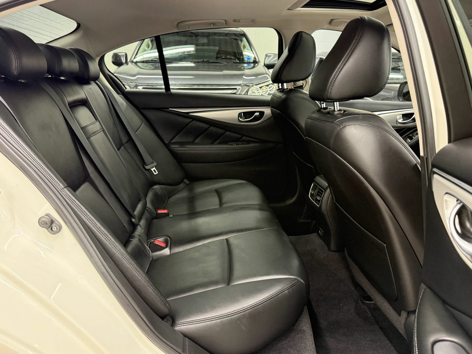 Used 2021 INFINITI Q50 Luxe w/ Cargo Package RWD image 21